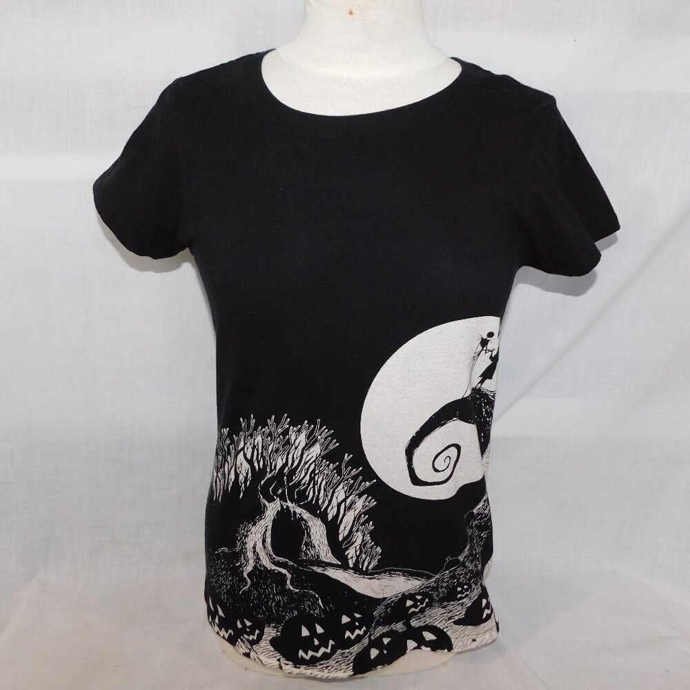 Disney The Nightmare Before Christmas M / L Black White Wrap Around T Shirt